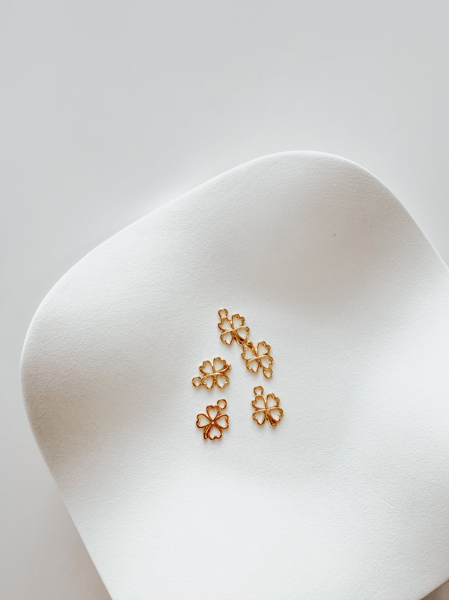 shamrock | collar charm