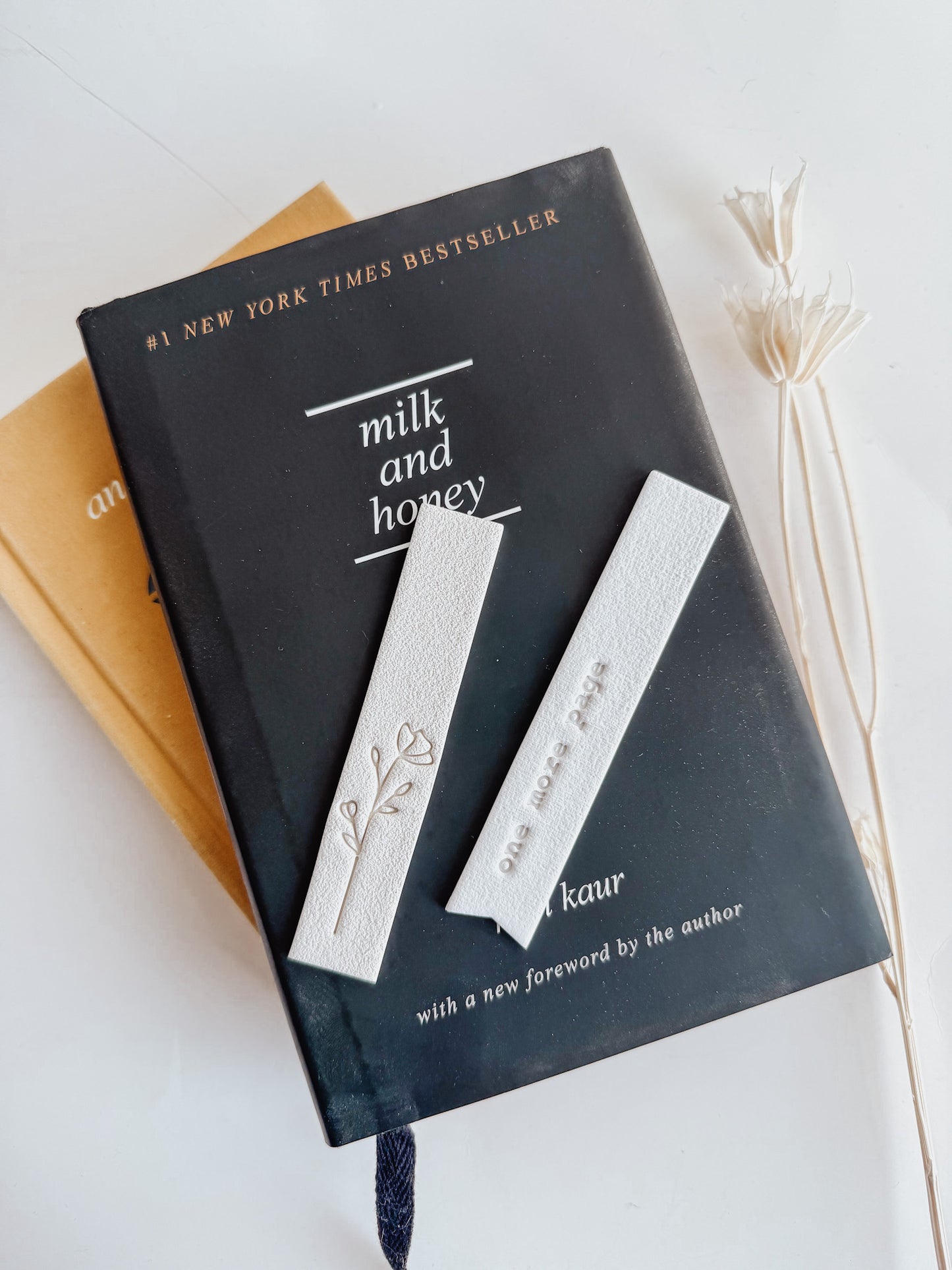 skinny flower | bookmark