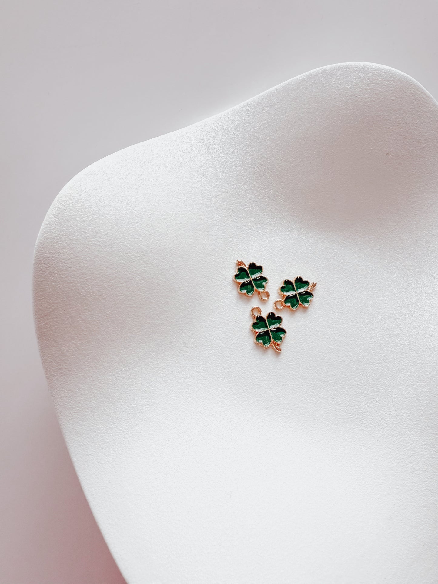 shamrock | collar charm