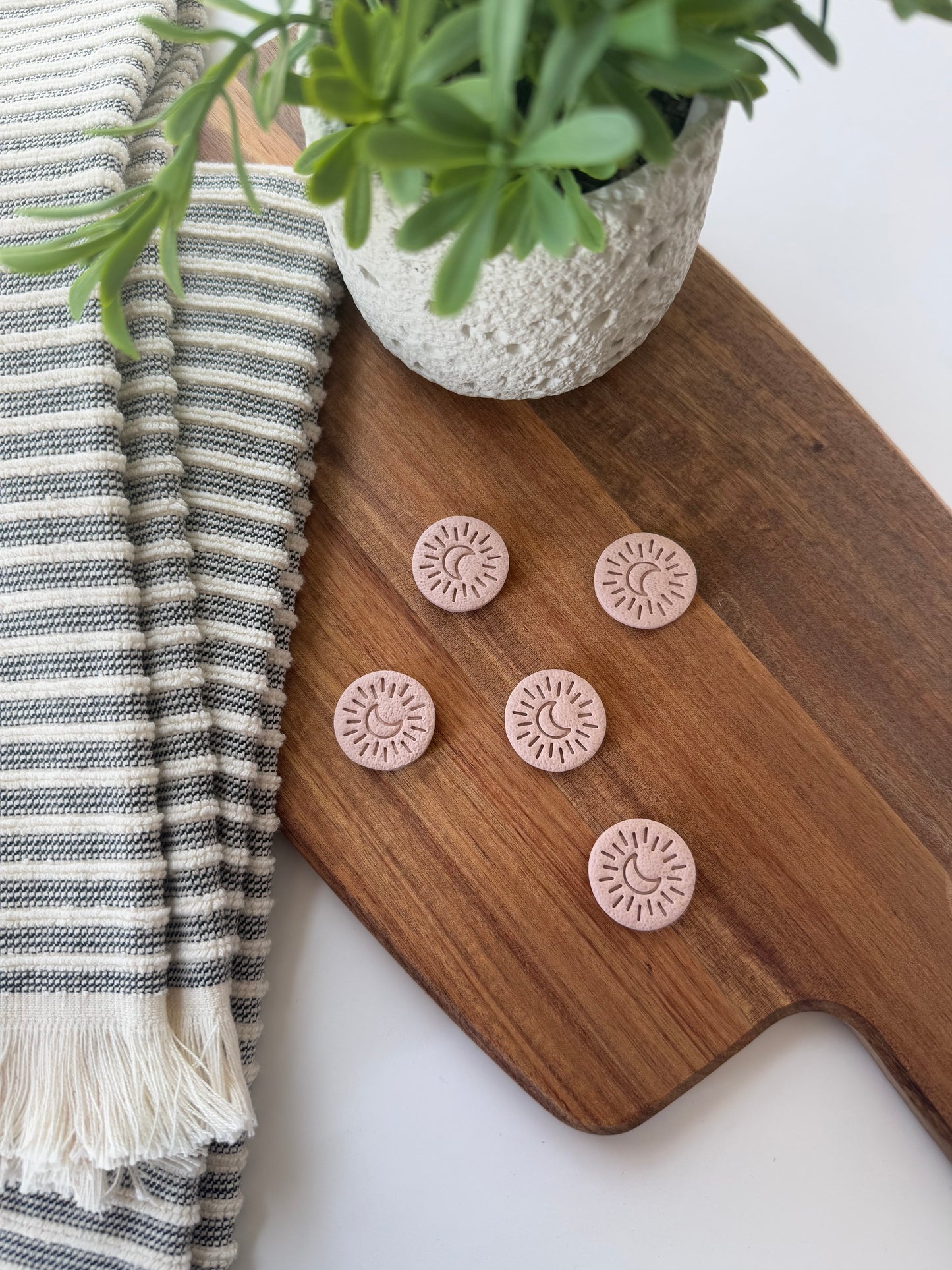 blush moon | magnet set (5)