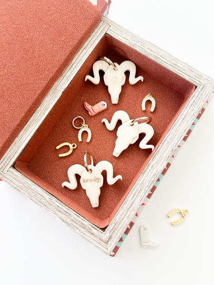 horseshoe (various) | collar charm