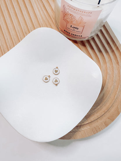 round white/gold heart | collar charm