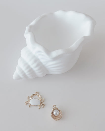 clam shell w/ pearl | collar charm